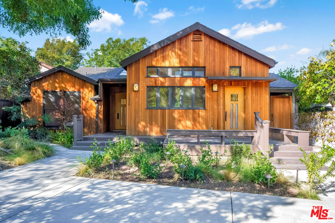 14903 Valley Vista Blvd