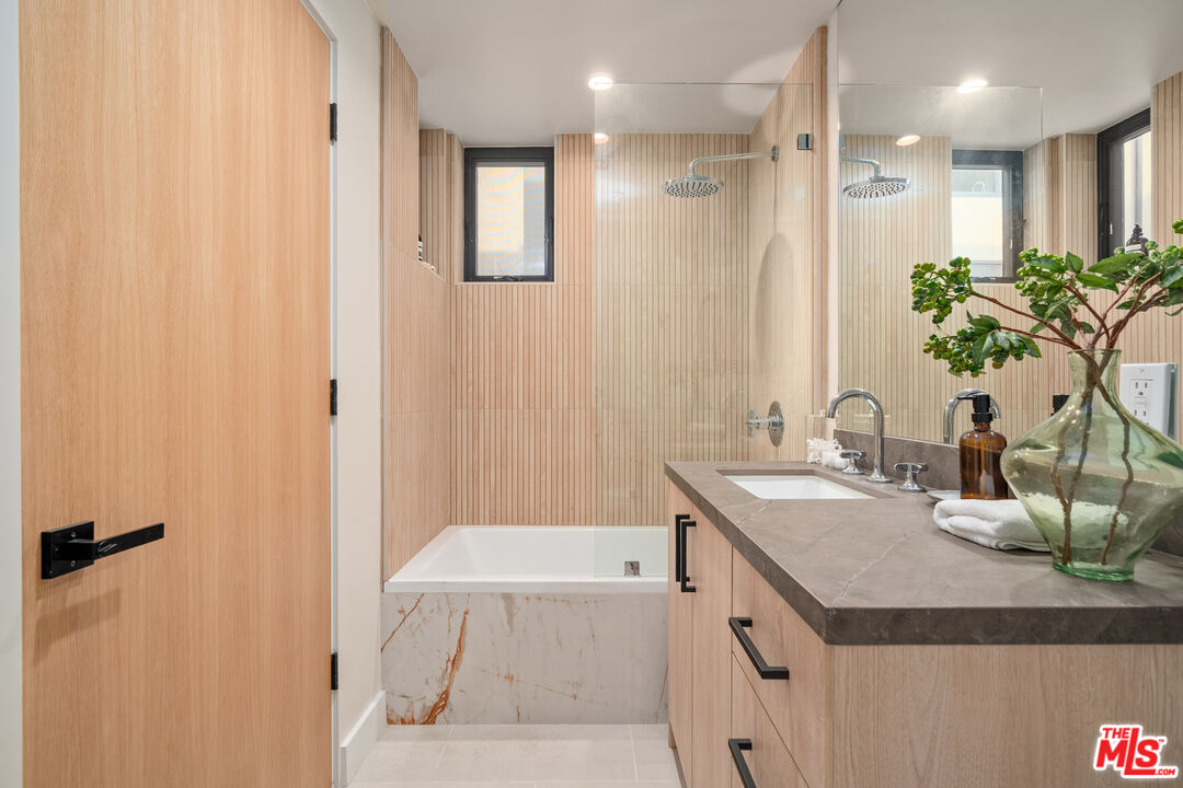 11653 Missouri Avenue