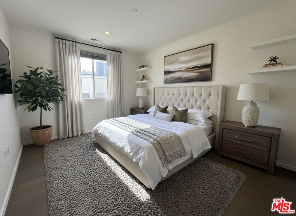 11764 Idaho Ave Unit: 301