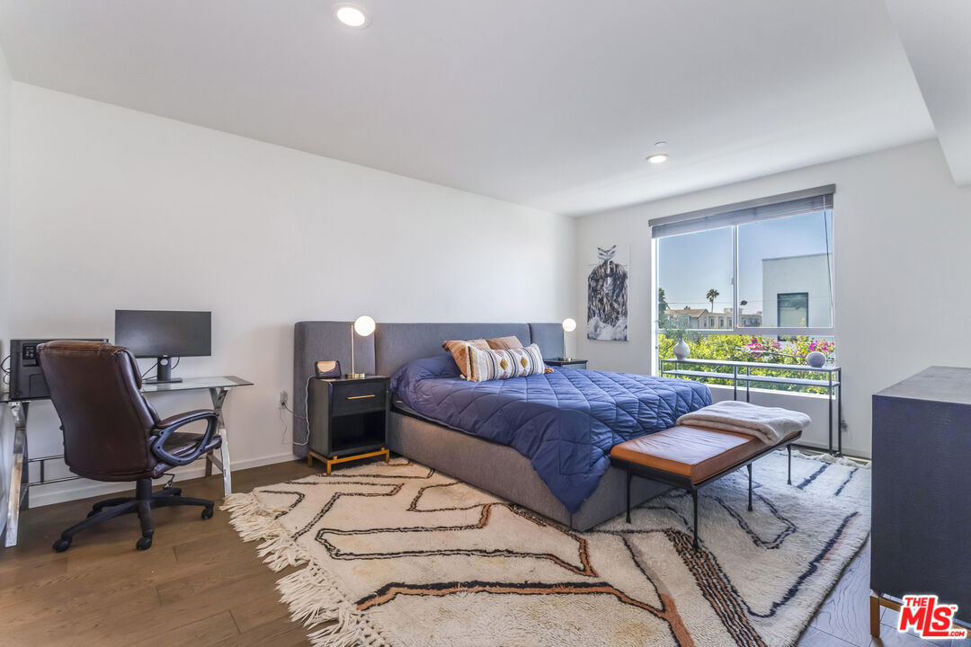 11764 Idaho Ave Unit: 301