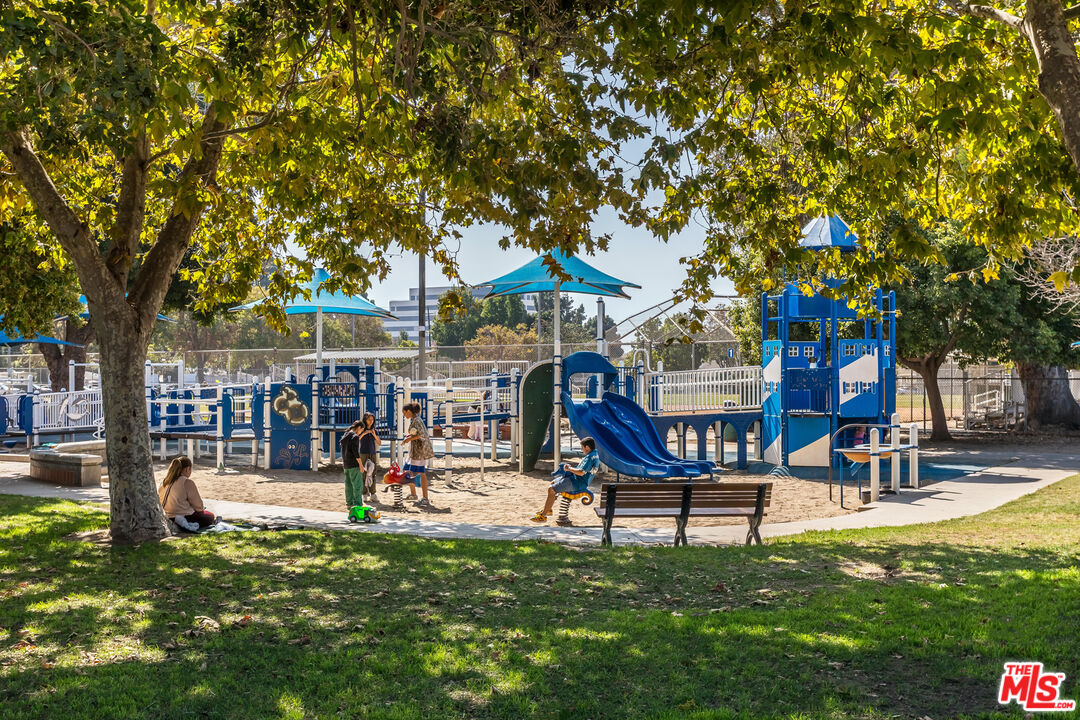 11764 Idaho Ave Unit: 301