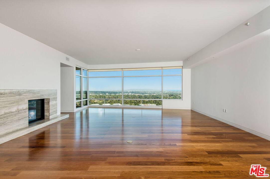1 W Century Dr Unit: 24A