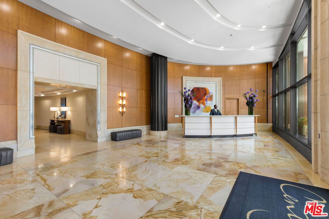 1 W Century Dr Unit: 24A