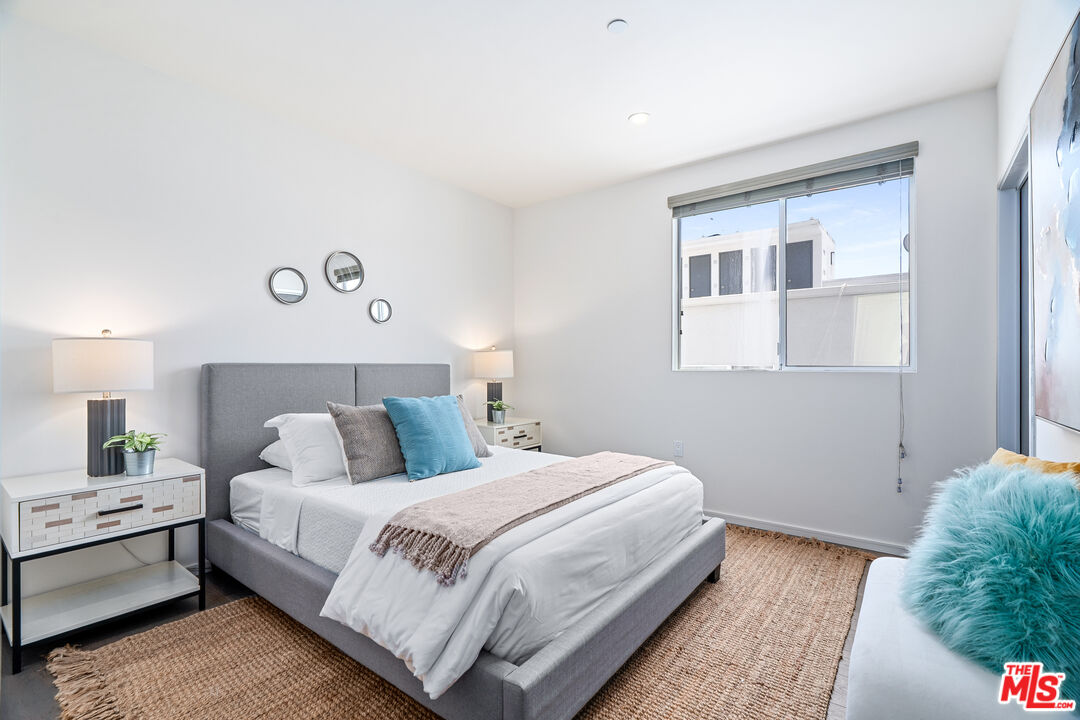 11764 Idaho Ave Unit: 301