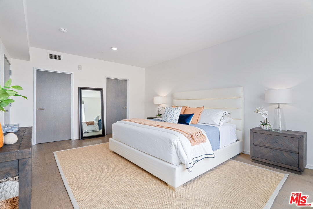 11764 Idaho Ave Unit: 301