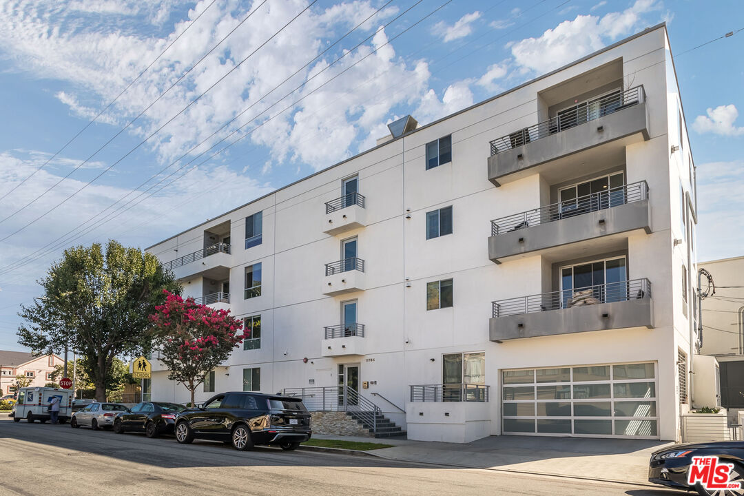 11764 Idaho Ave Unit: 301