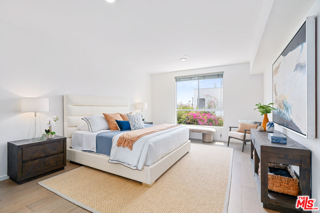 11764 Idaho Ave Unit: 301