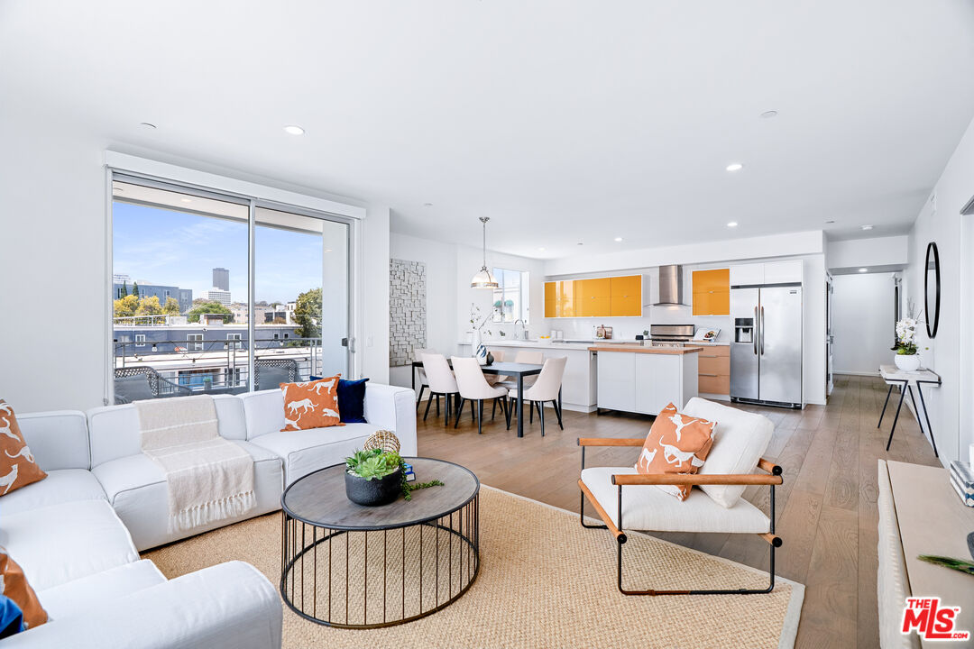 11764 Idaho Ave Unit: 301