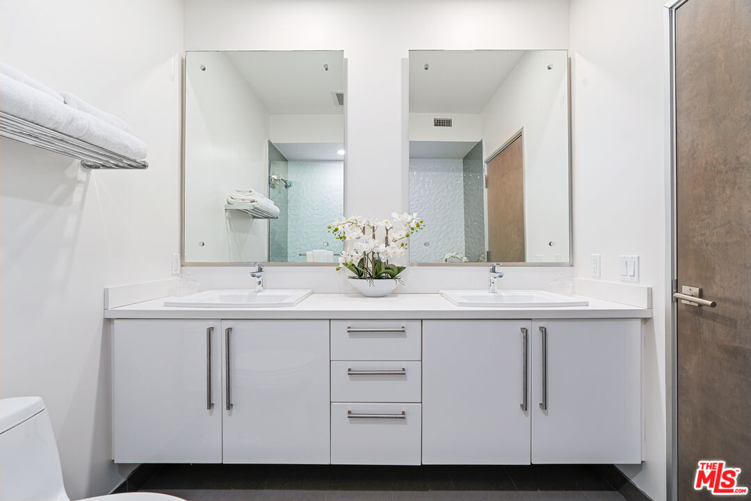 11764 Idaho Ave Unit: 301