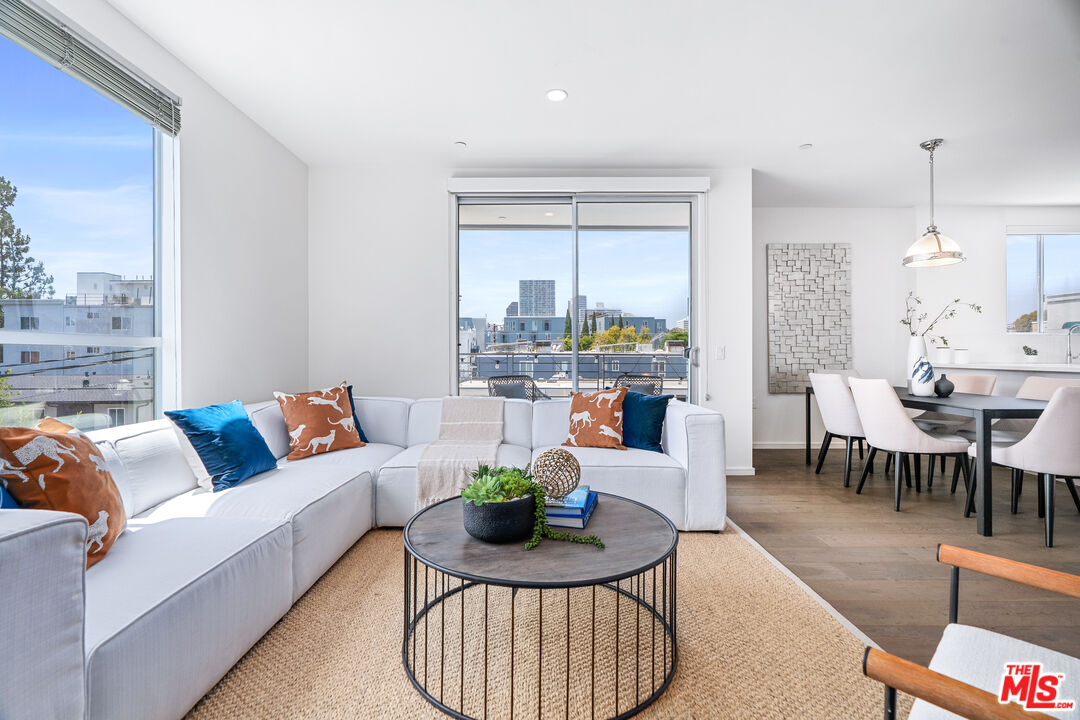 11764 Idaho Ave Unit: 301