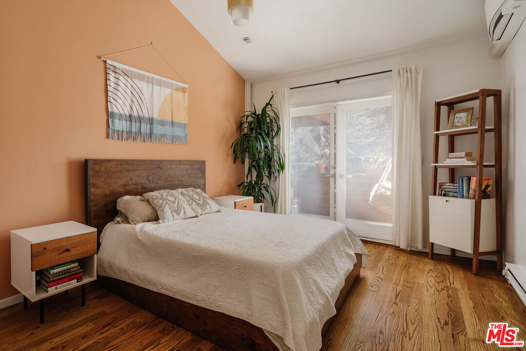 2600 Abbot Kinney Blvd Unit: 6