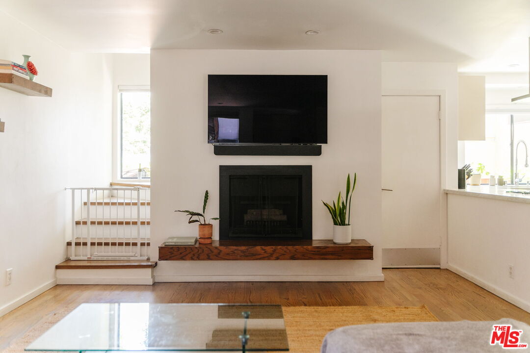 2600 Abbot Kinney Blvd Unit: 6