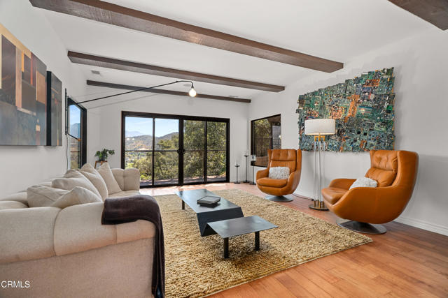 3282 Beaudry TER