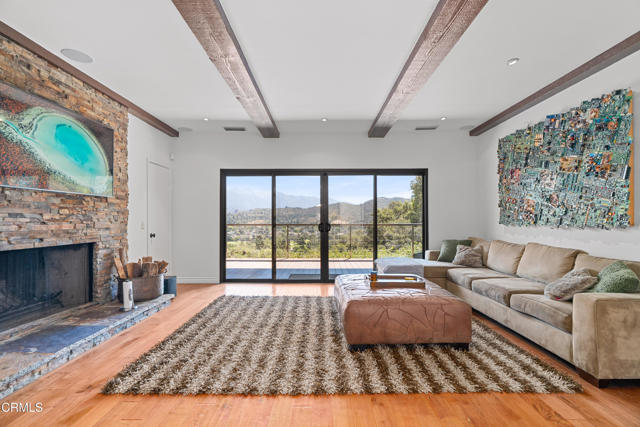 3282 Beaudry TER