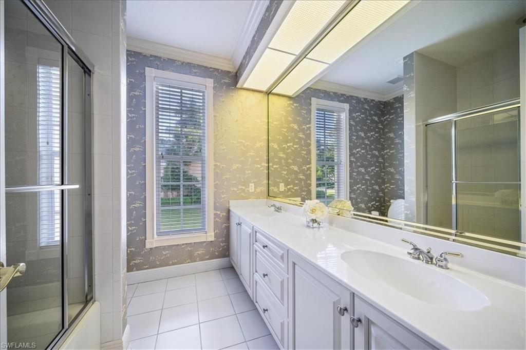 27190 Oak Knoll DR