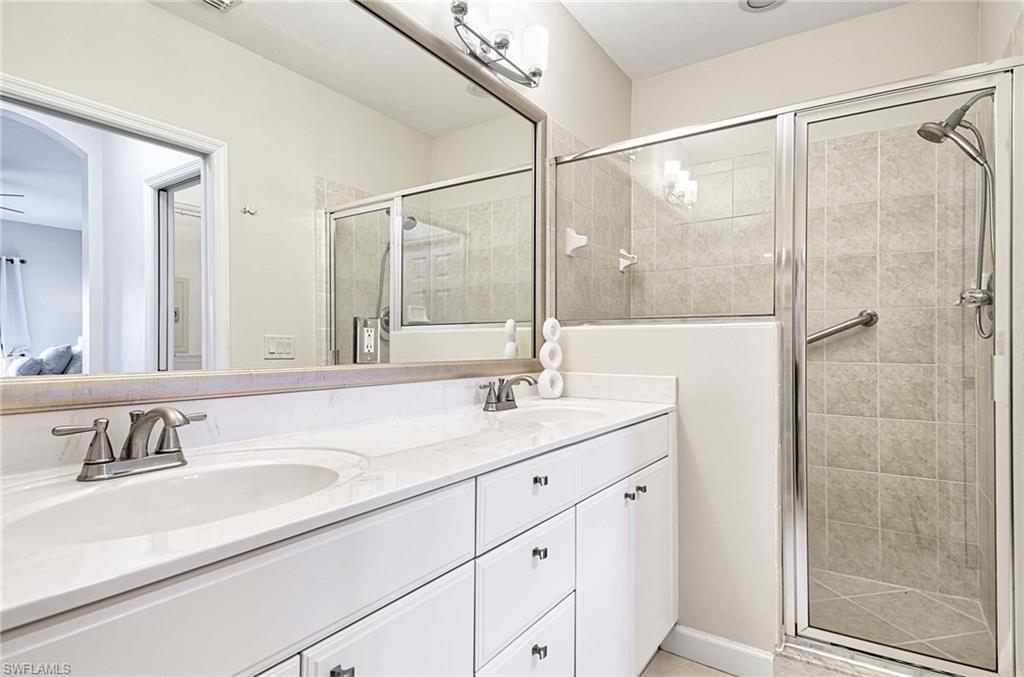 3035 Horizon LN 2206