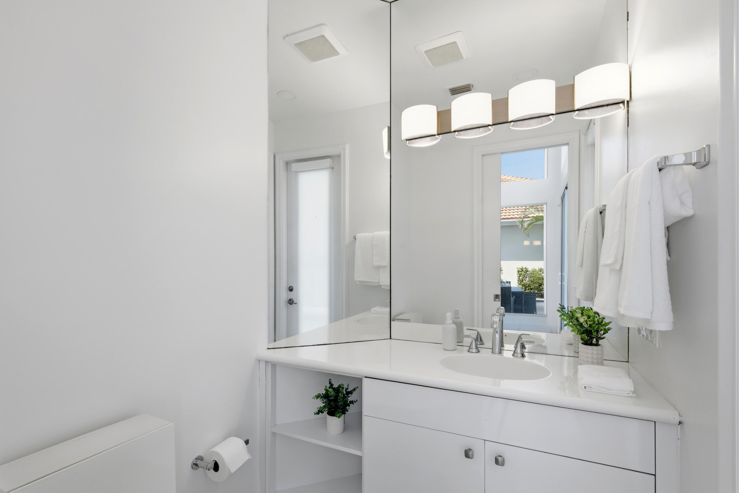 3857 Regency Circle N