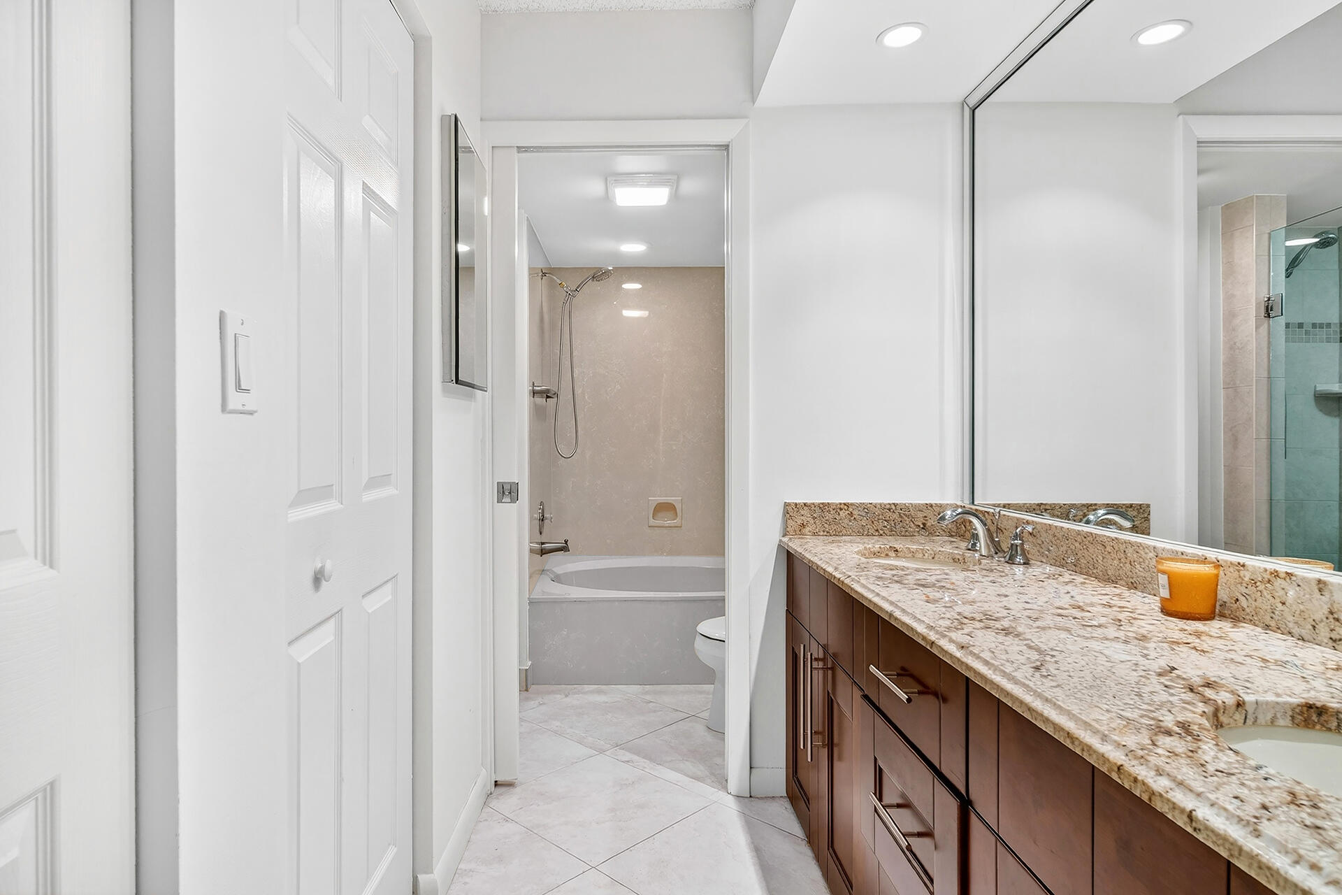 5021 Oak Hill Lane 115