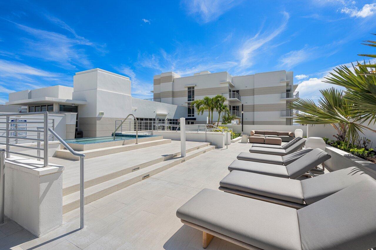 155 E Boca Raton Road Unit: 611