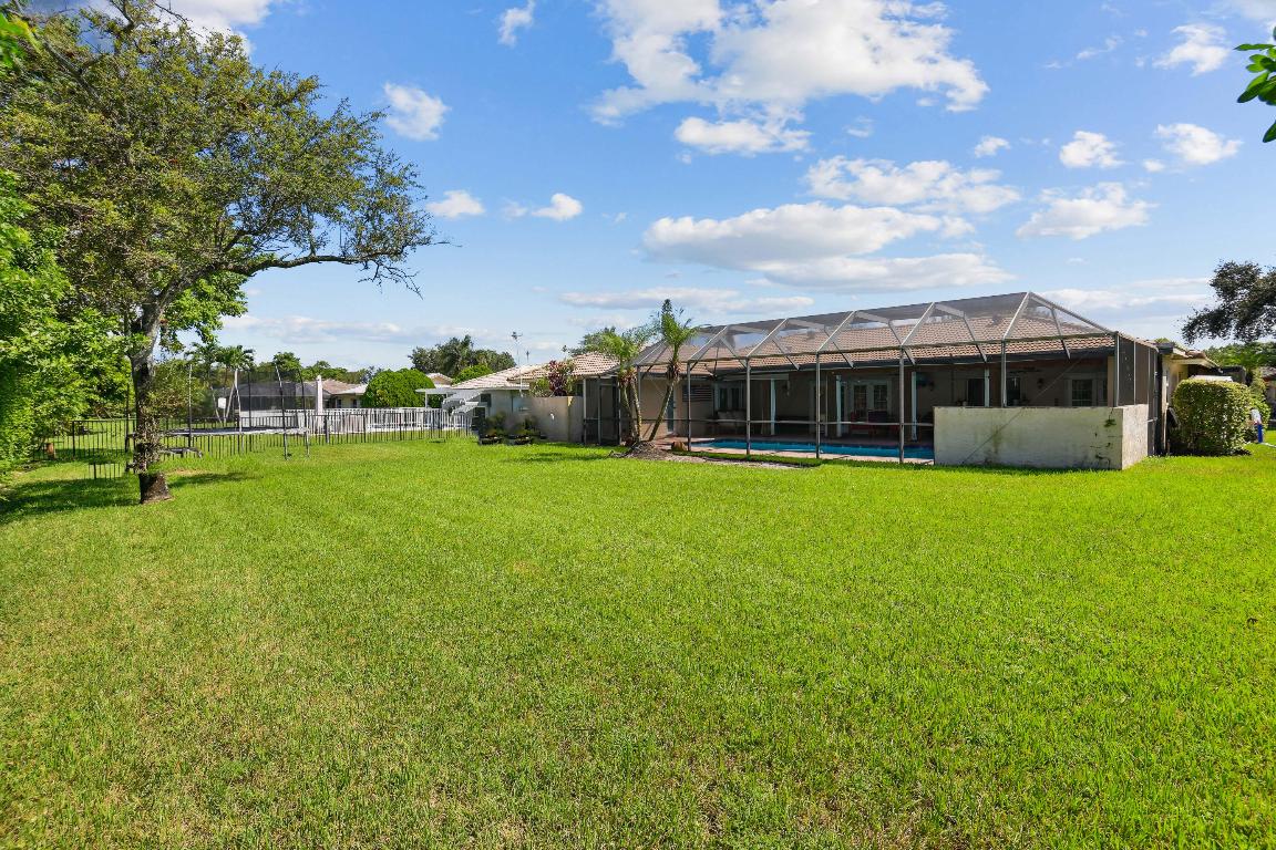 660 NW 101 Ter Terrace