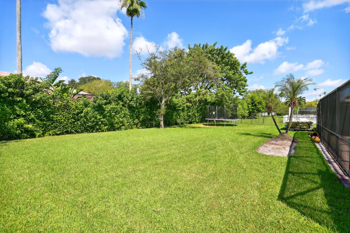 660 NW 101 Ter Terrace