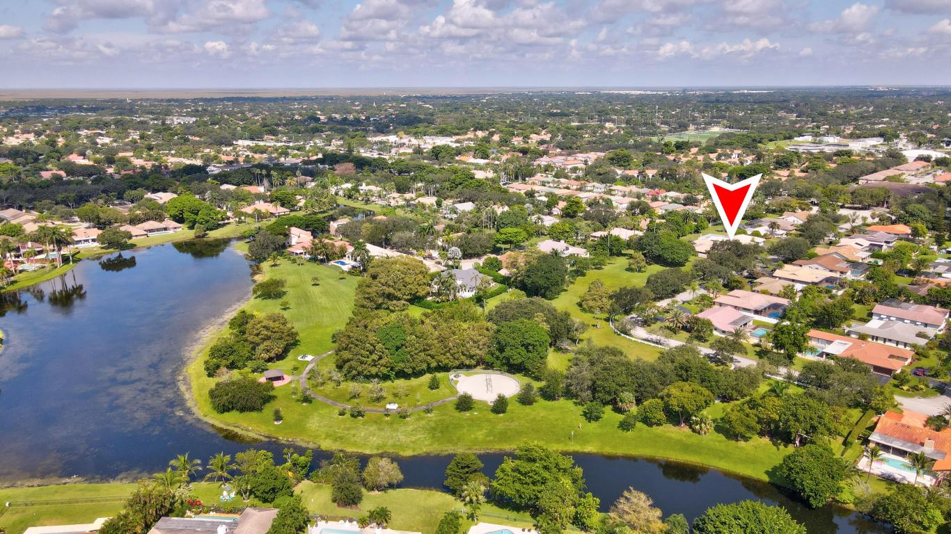 660 NW 101 Ter Terrace