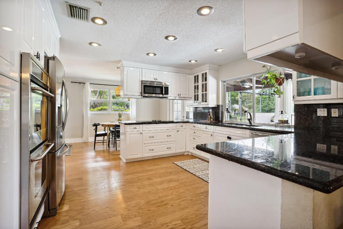 660 NW 101 Ter Terrace