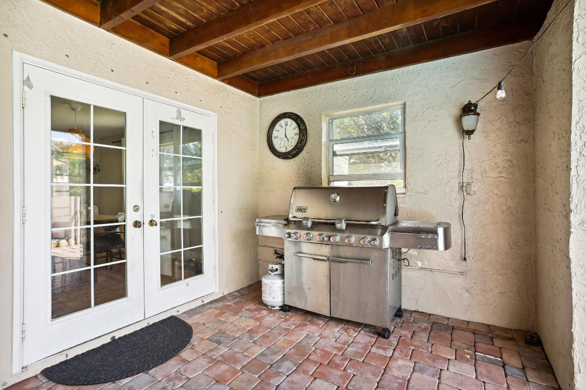 660 NW 101 Ter Terrace