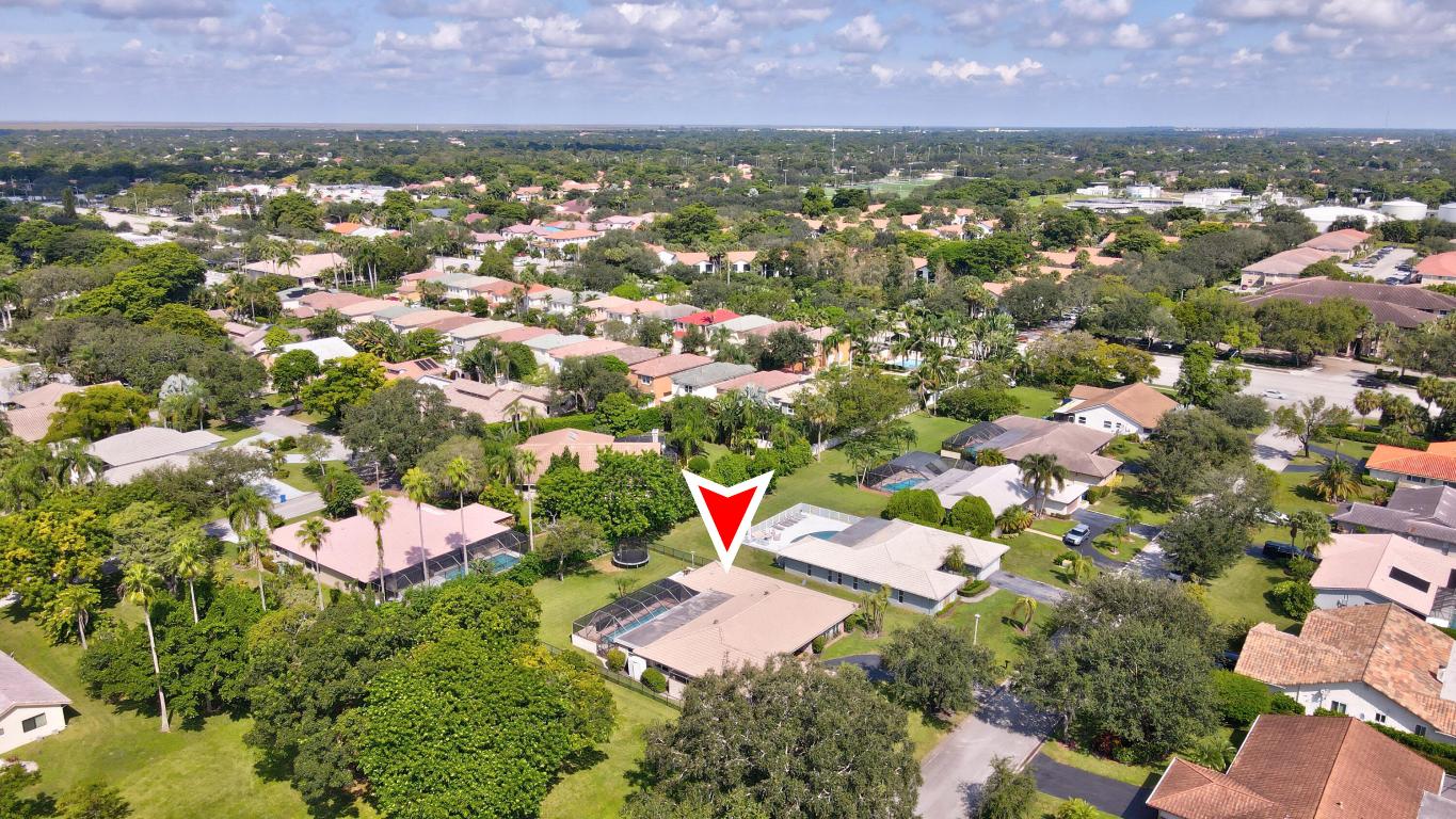 660 NW 101 Ter Terrace