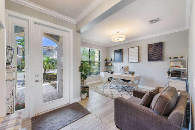 13822 Moss Agate Avenue