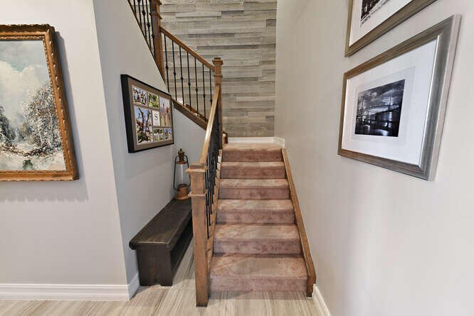 13822 Moss Agate Avenue