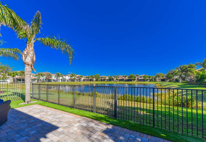 13822 Moss Agate Avenue