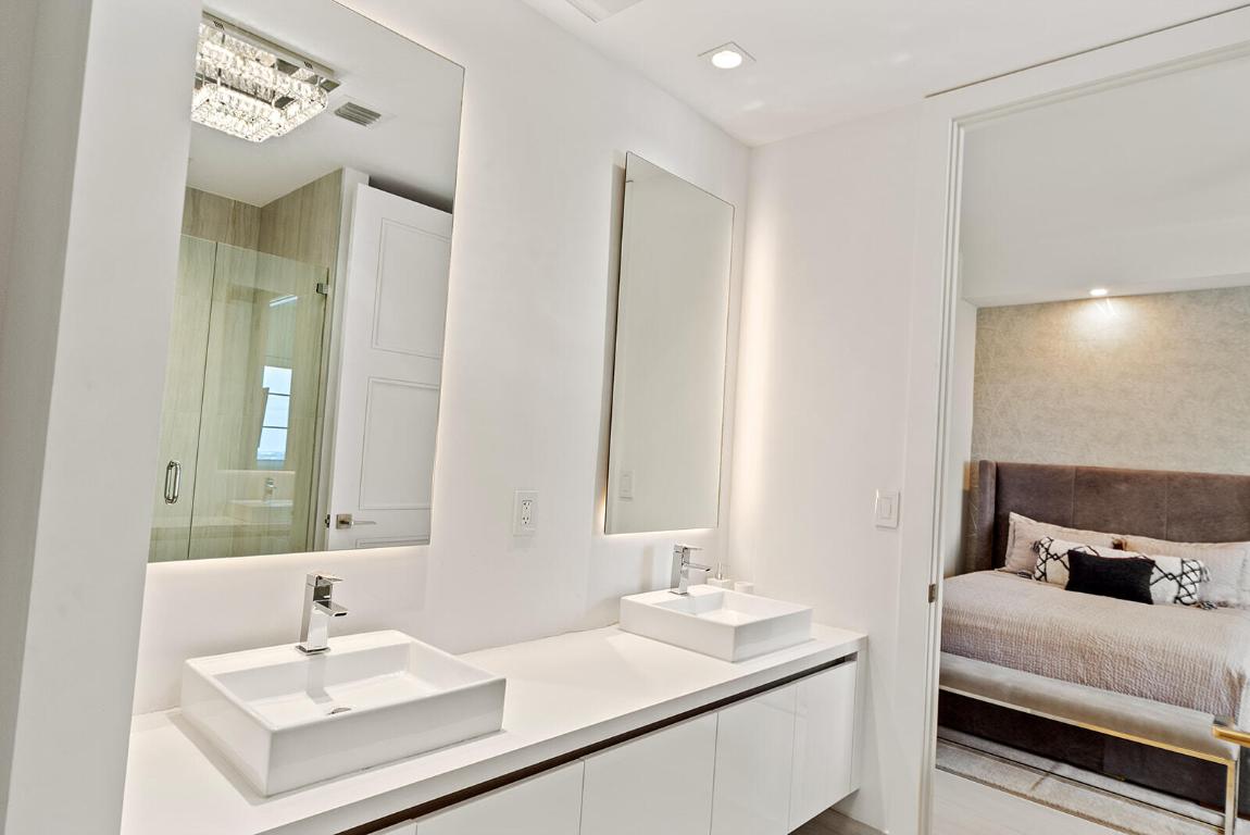 155 E Boca Raton Road Unit: 907