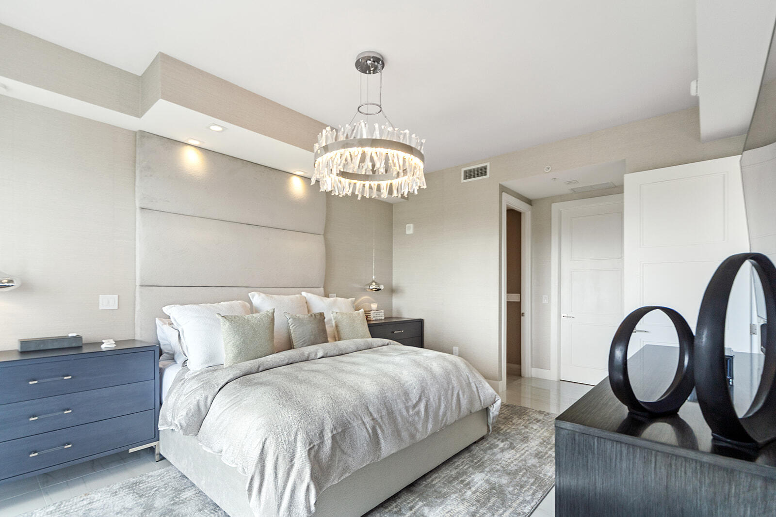 155 E Boca Raton Road Unit: 907