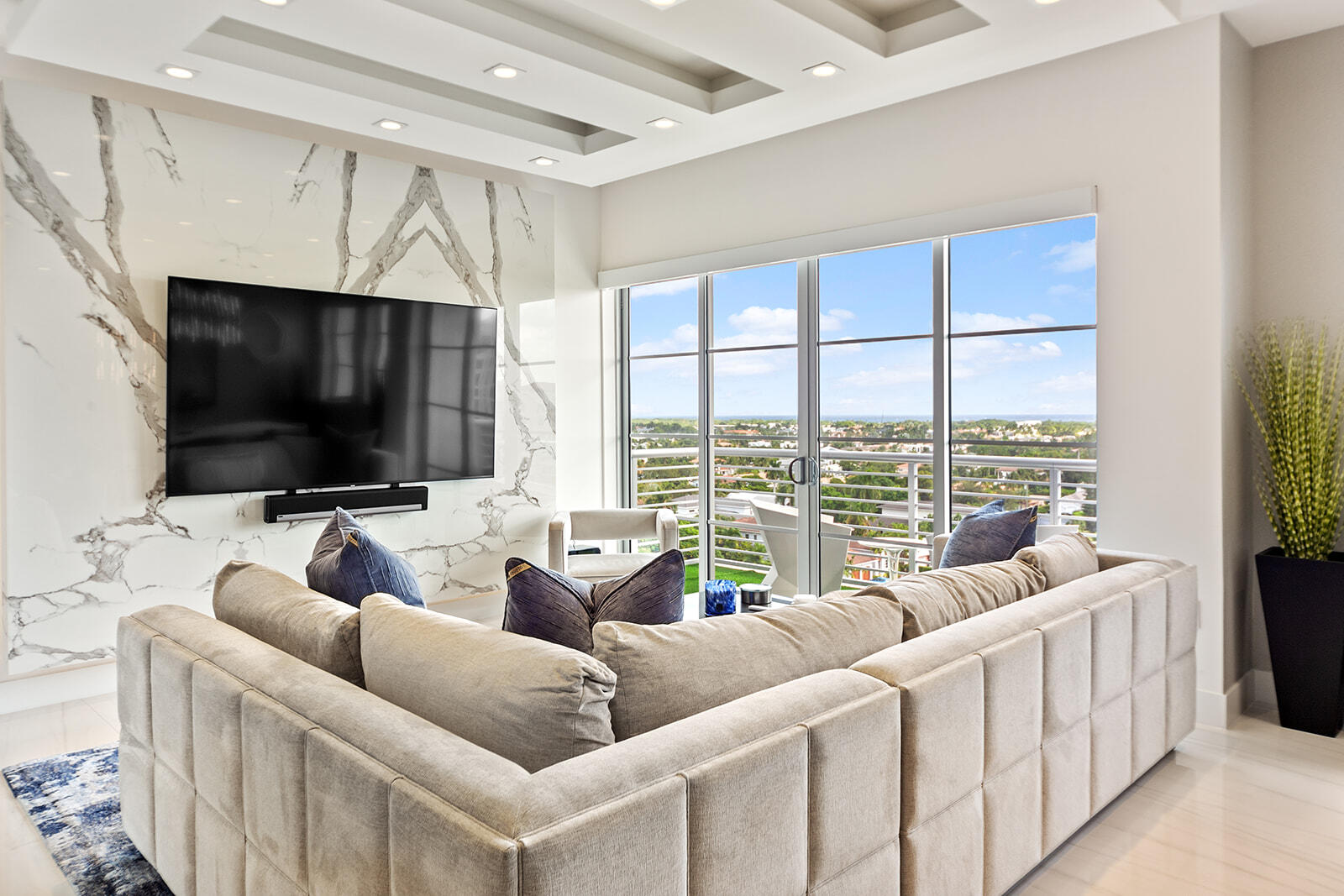 155 E Boca Raton Road Unit: 907