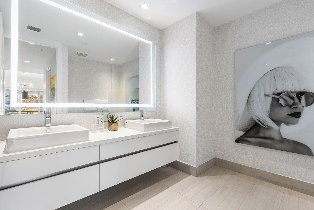 155 E Boca Raton Road Unit: Th2