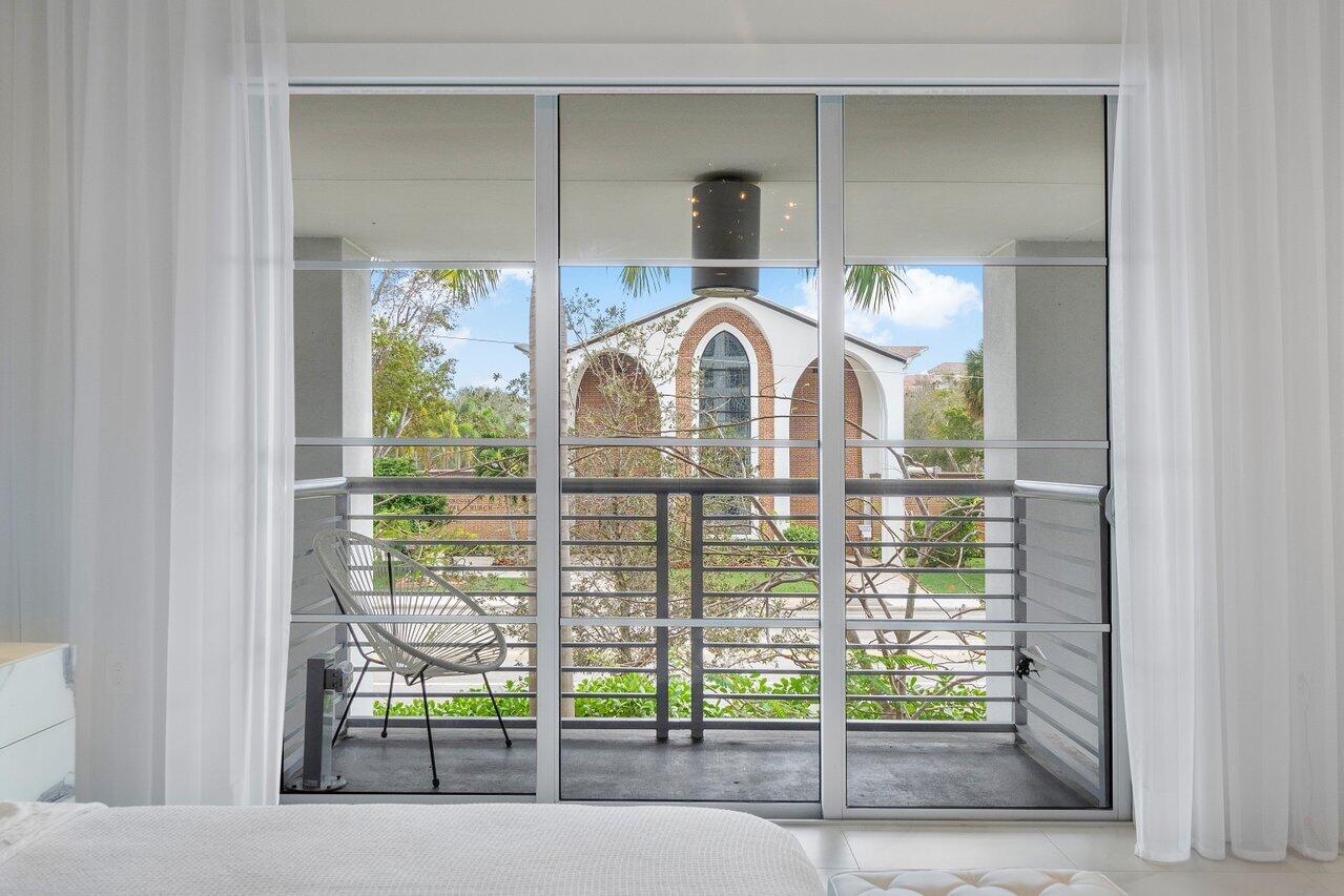 155 E Boca Raton Road Unit: Th2