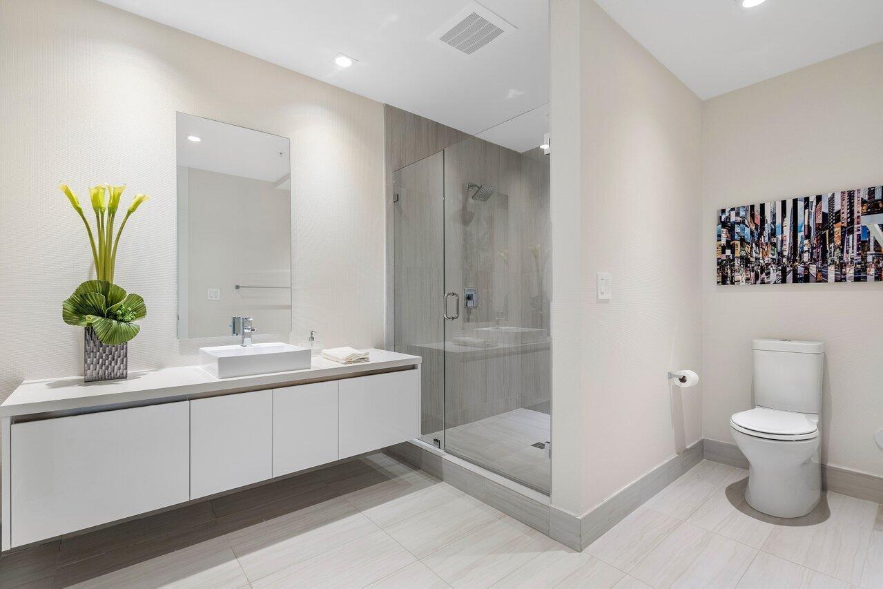 155 E Boca Raton Road Unit: Th2