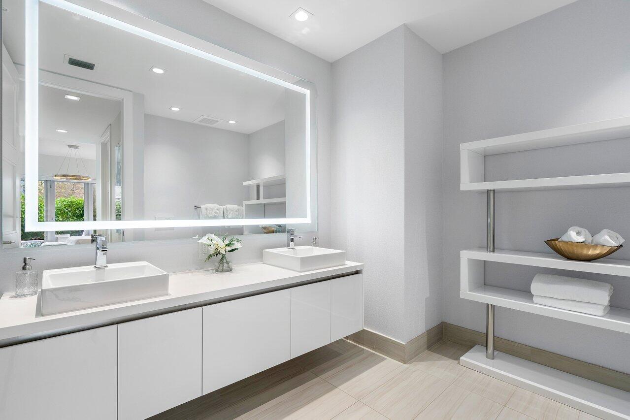 155 E Boca Raton Road Unit: Th2