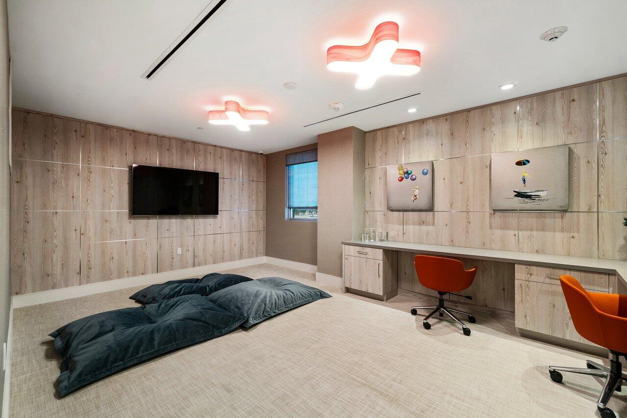 155 E Boca Raton Road Unit: Th2