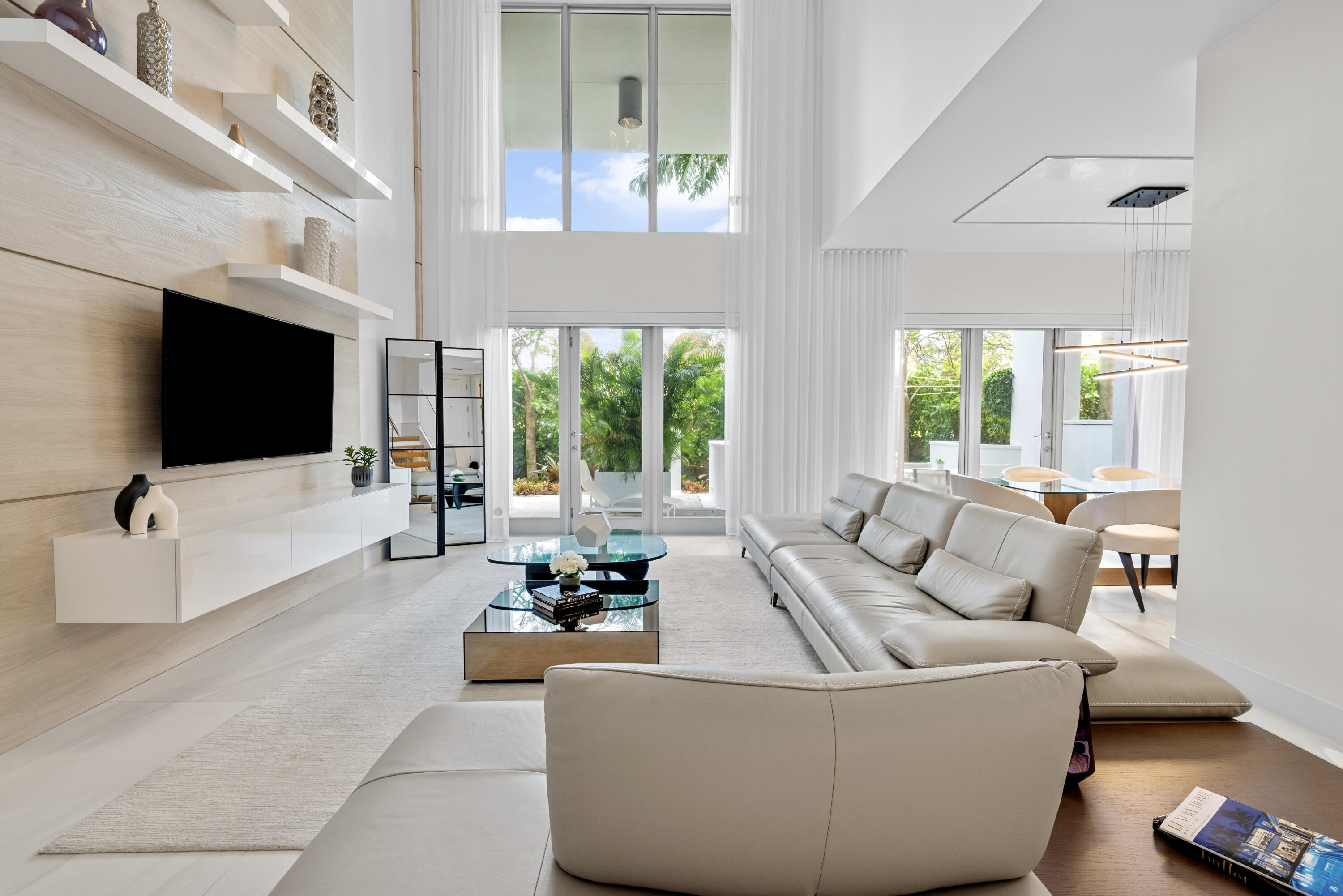 155 E Boca Raton Road Unit: Th2