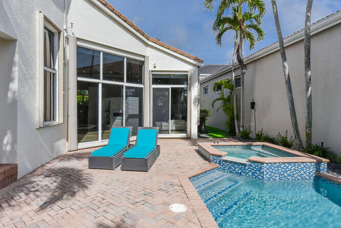 4303 NW 61st Lane