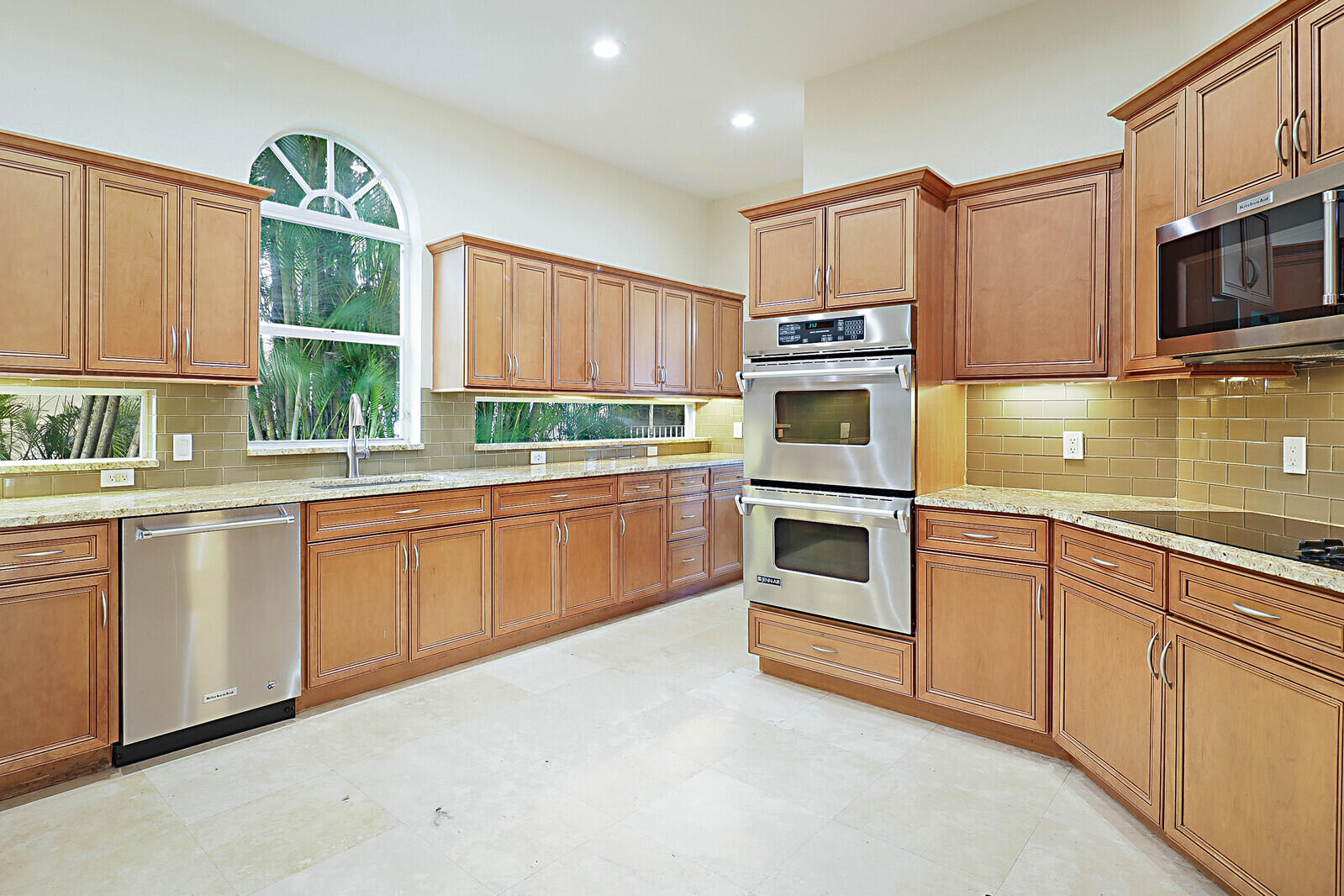 6274 NW 32nd Terrace