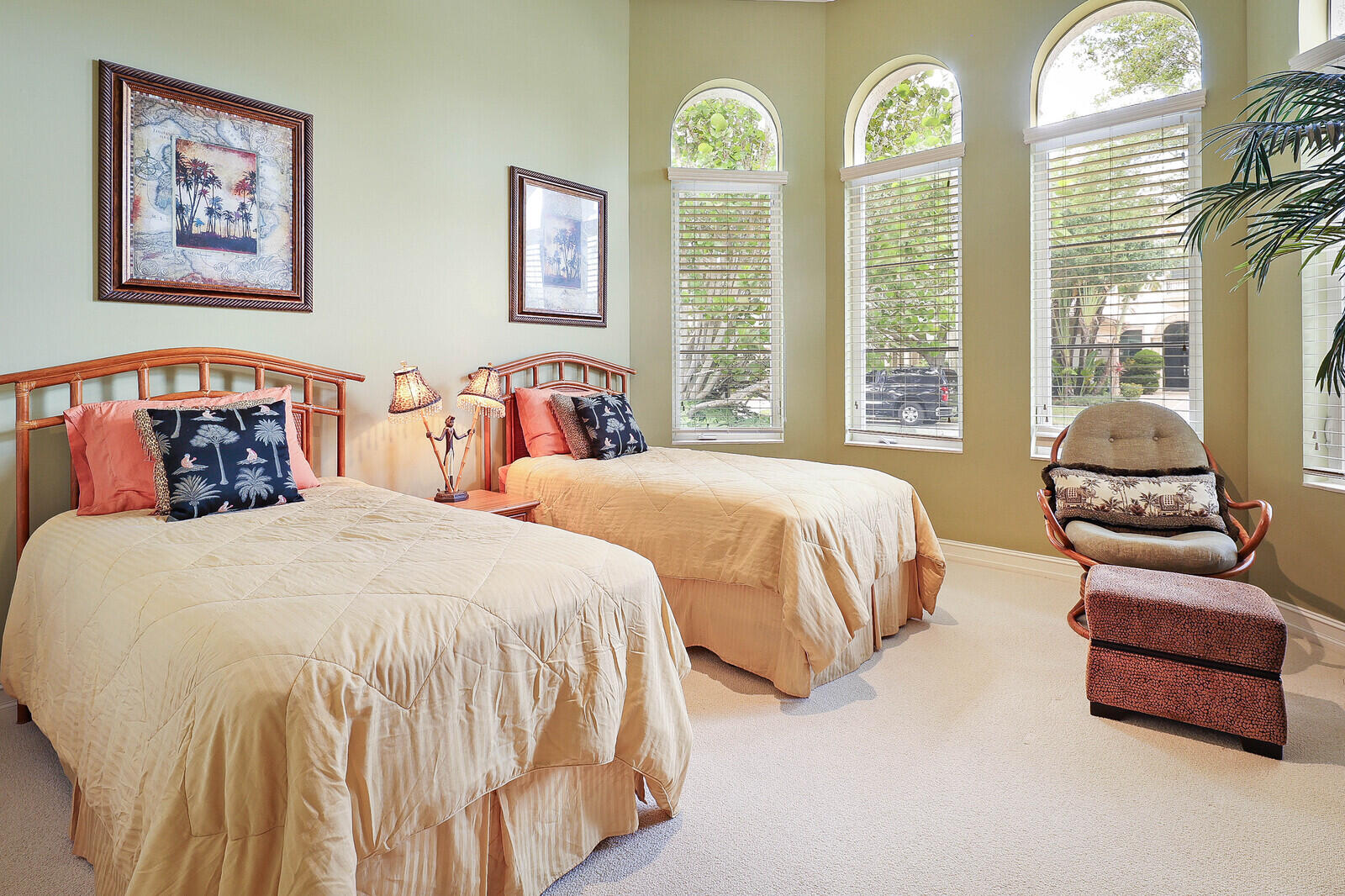 17857 Villa Club Way