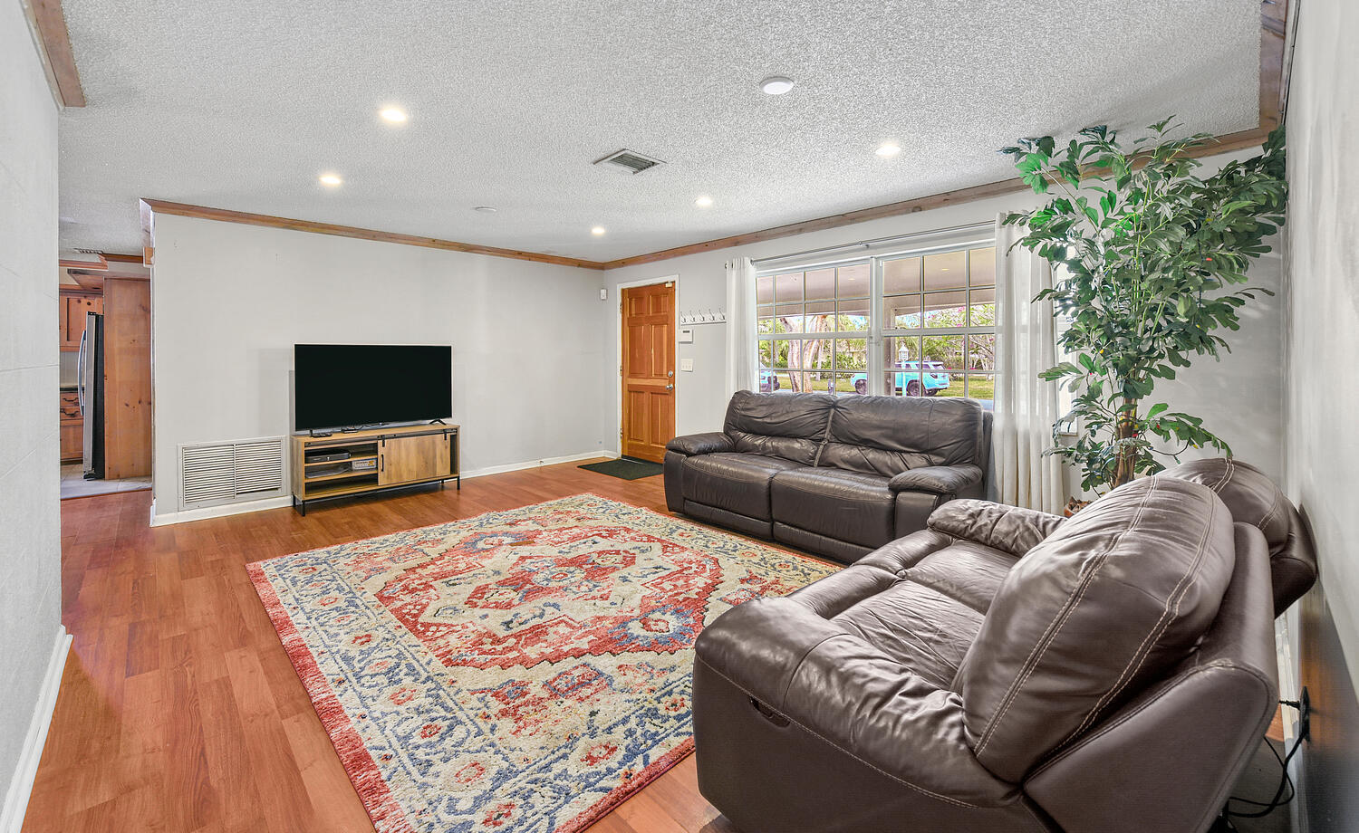 2921 Blue Jay Turn