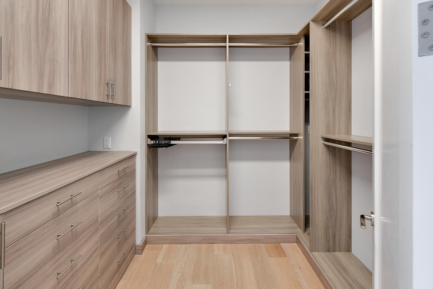 551 NE Waterway Lane