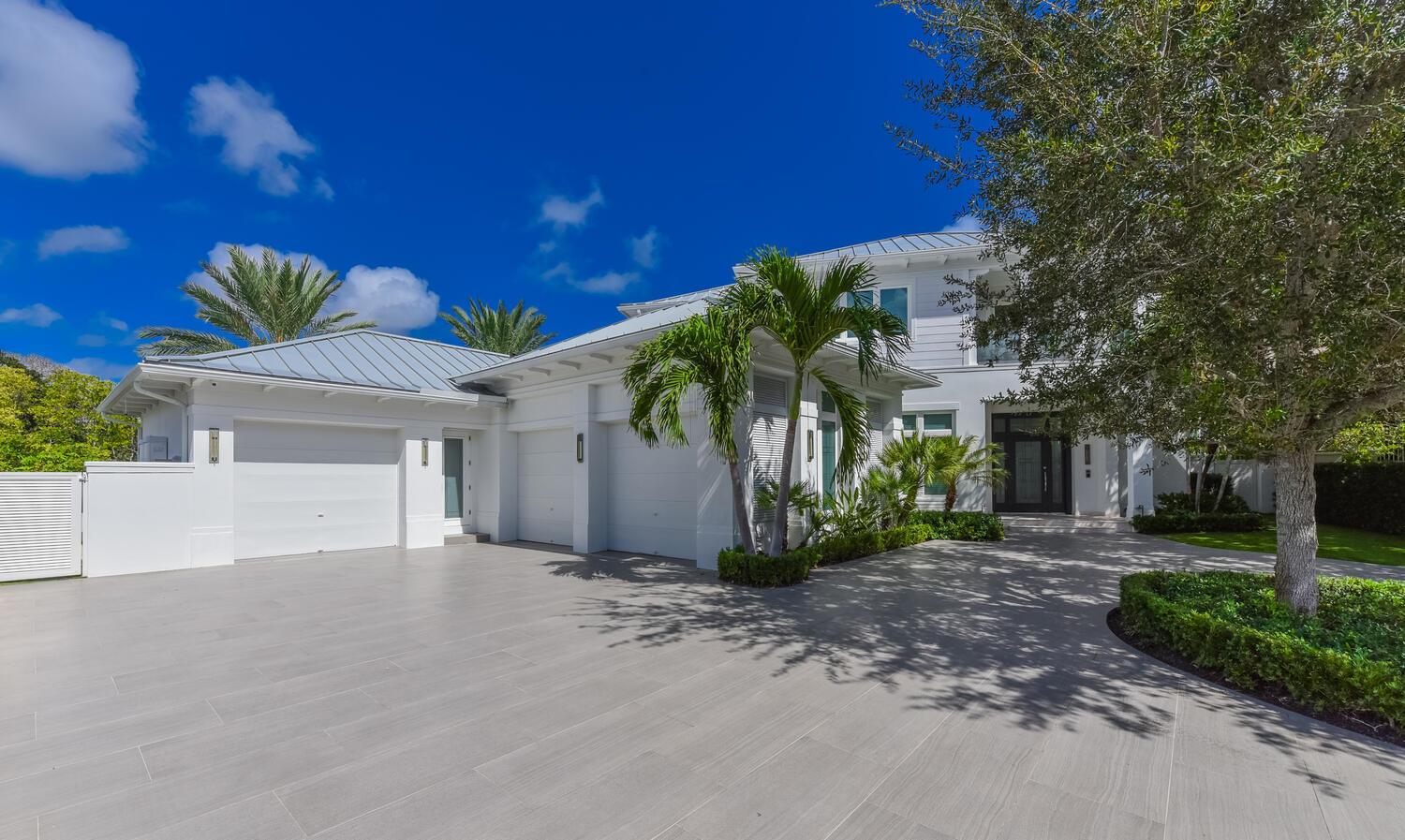 551 NE Waterway Lane