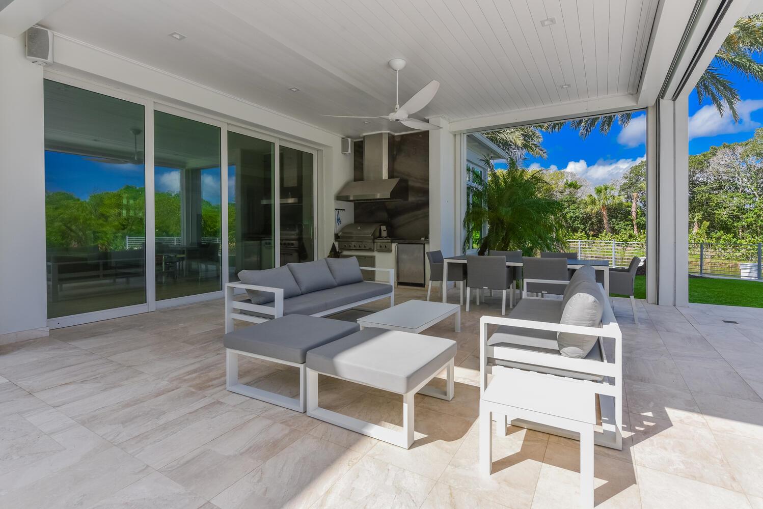 551 NE Waterway Lane