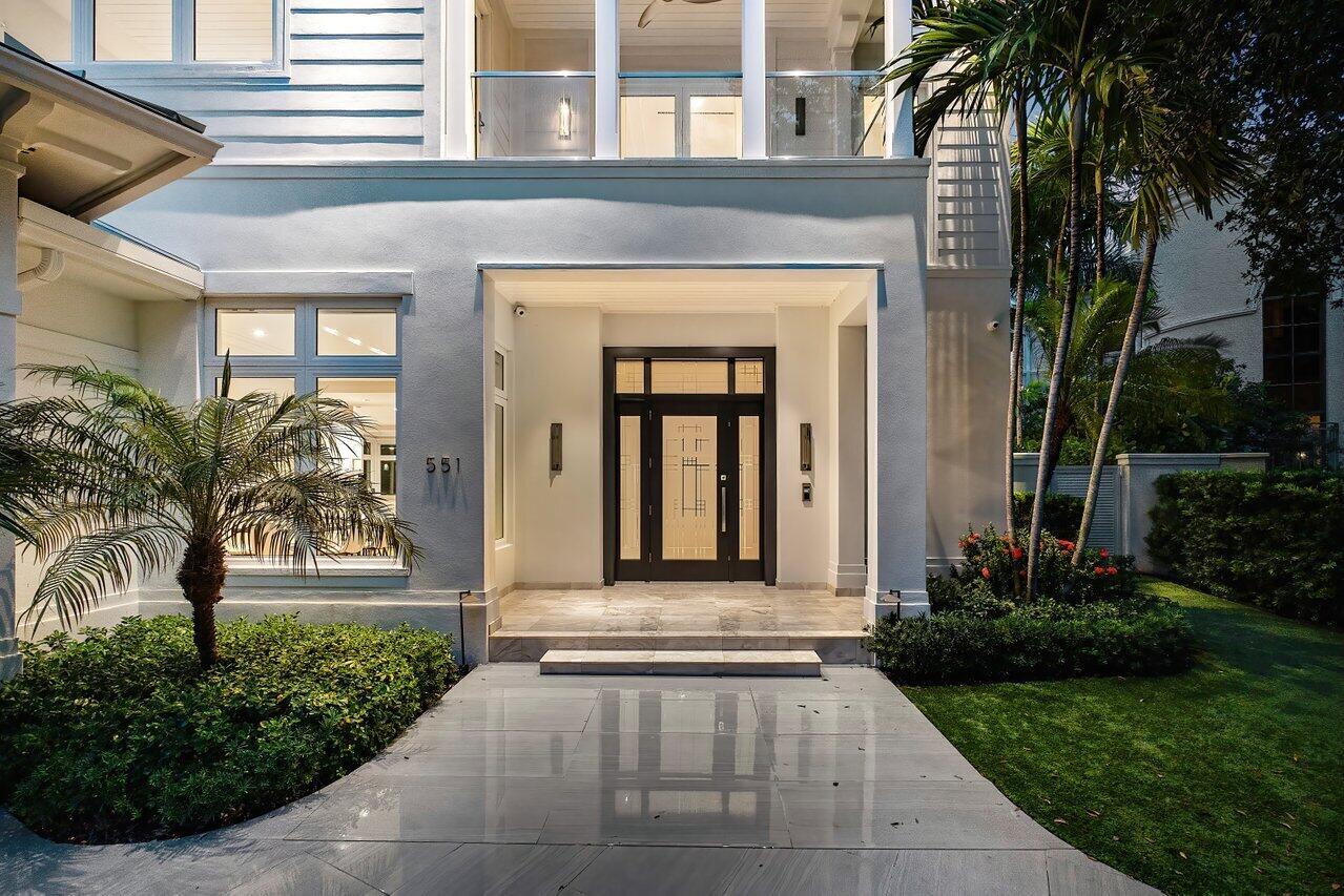 551 NE Waterway Lane