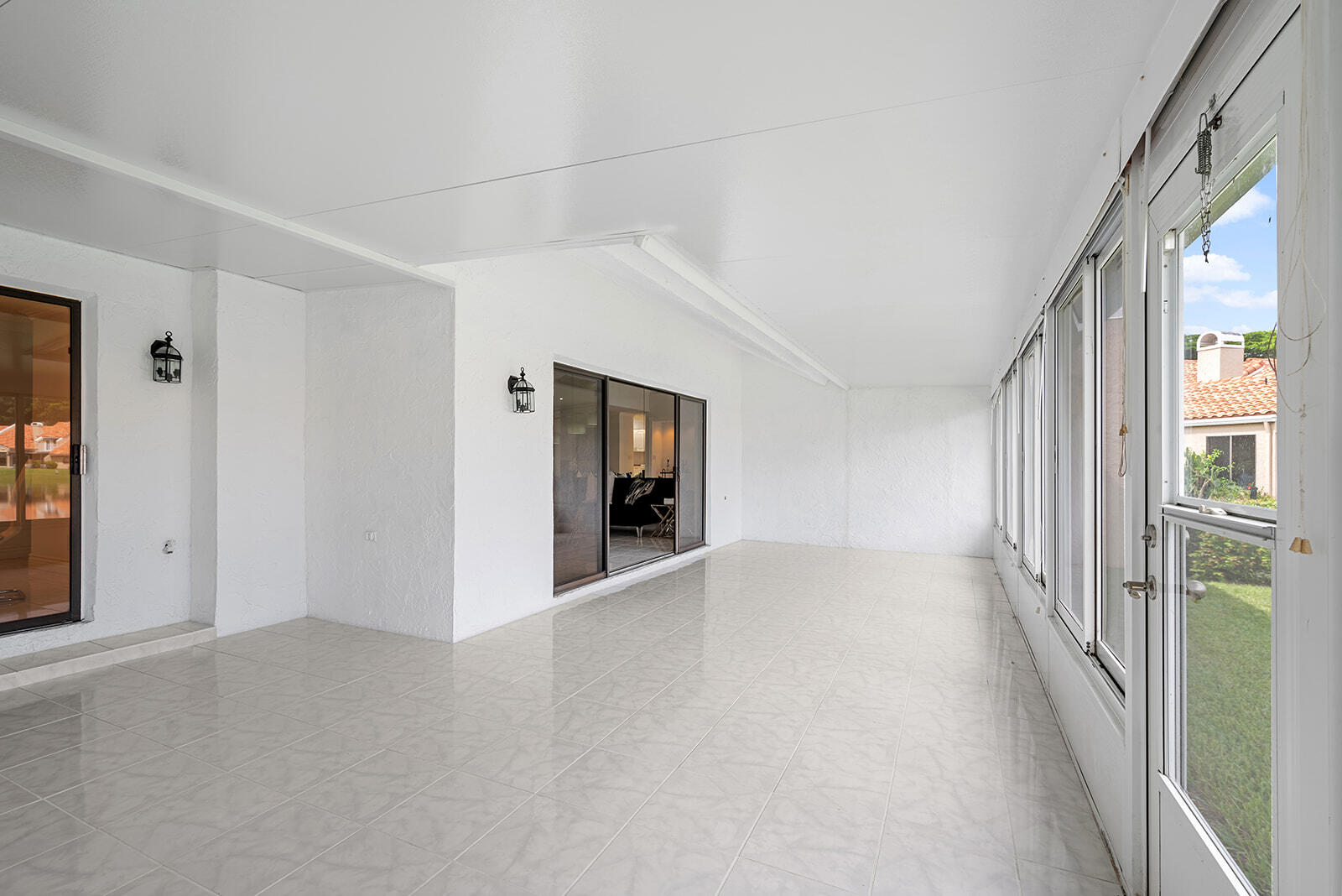 22698 Meridiana Drive